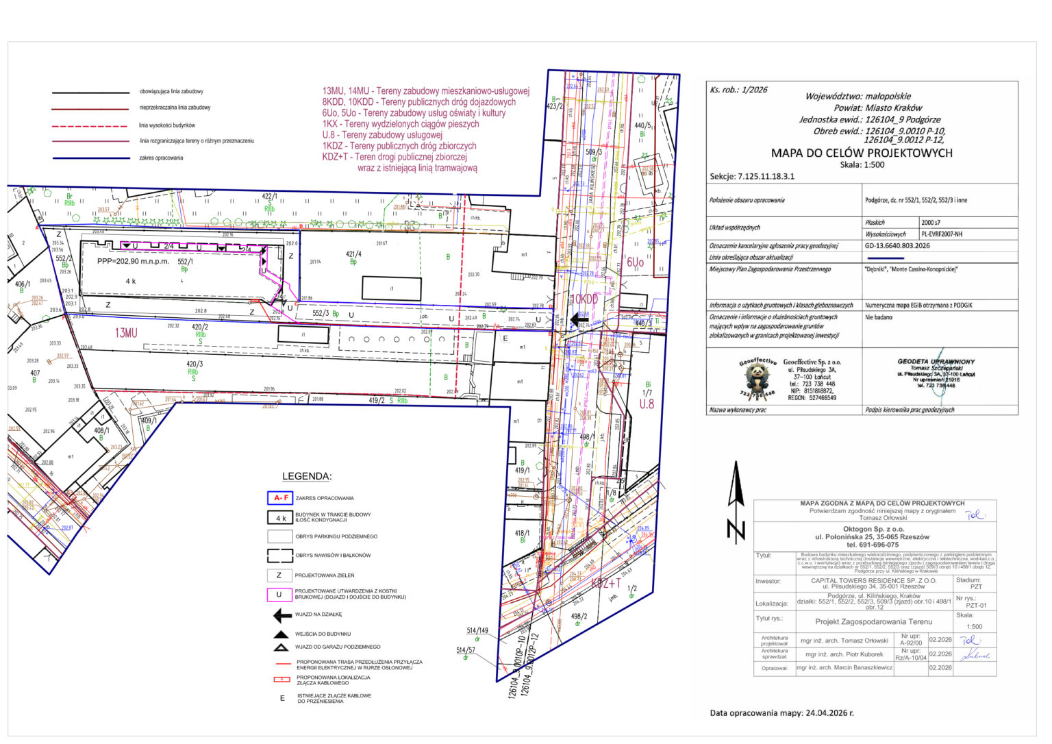 Techniczny dokument przedstawiający Projekt Zagospodarowania Terenu (PZT) wykonany na mapie do celów projektowych w skali jeden do pięciuset dla inwestycji w Krakowie przy ulicy Kilińskiego (Podgórze). Rysunek techniczny ukazuje granice działek projektowych, obrys budynku wielorodzinnego z oznaczeniem kondygnacji, wjazd do garażu podziemnego oraz infrastrukturę towarzyszącą. Po lewej stronie u dołu znajduje się szczegółowa legenda z oznaczeniami graficznymi linii zabudowy, zieleni projektowanej i przyłączy. W prawym rogu umieszczono pieczęcie geodezyjne, dane inwestora Capital Towers Residence Sp. z o.o. oraz tabelę rysunku z podpisami projektantów. Data opracowania mapy to dwudziesty czwarty kwietnia dwa tysiące dwudziestego szóstego roku.